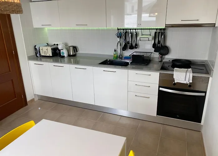 Casa Amarillo Del Sol * بلايا بلانكا