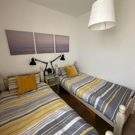 Casa Amarillo Del Sol * بلايا بلانكا